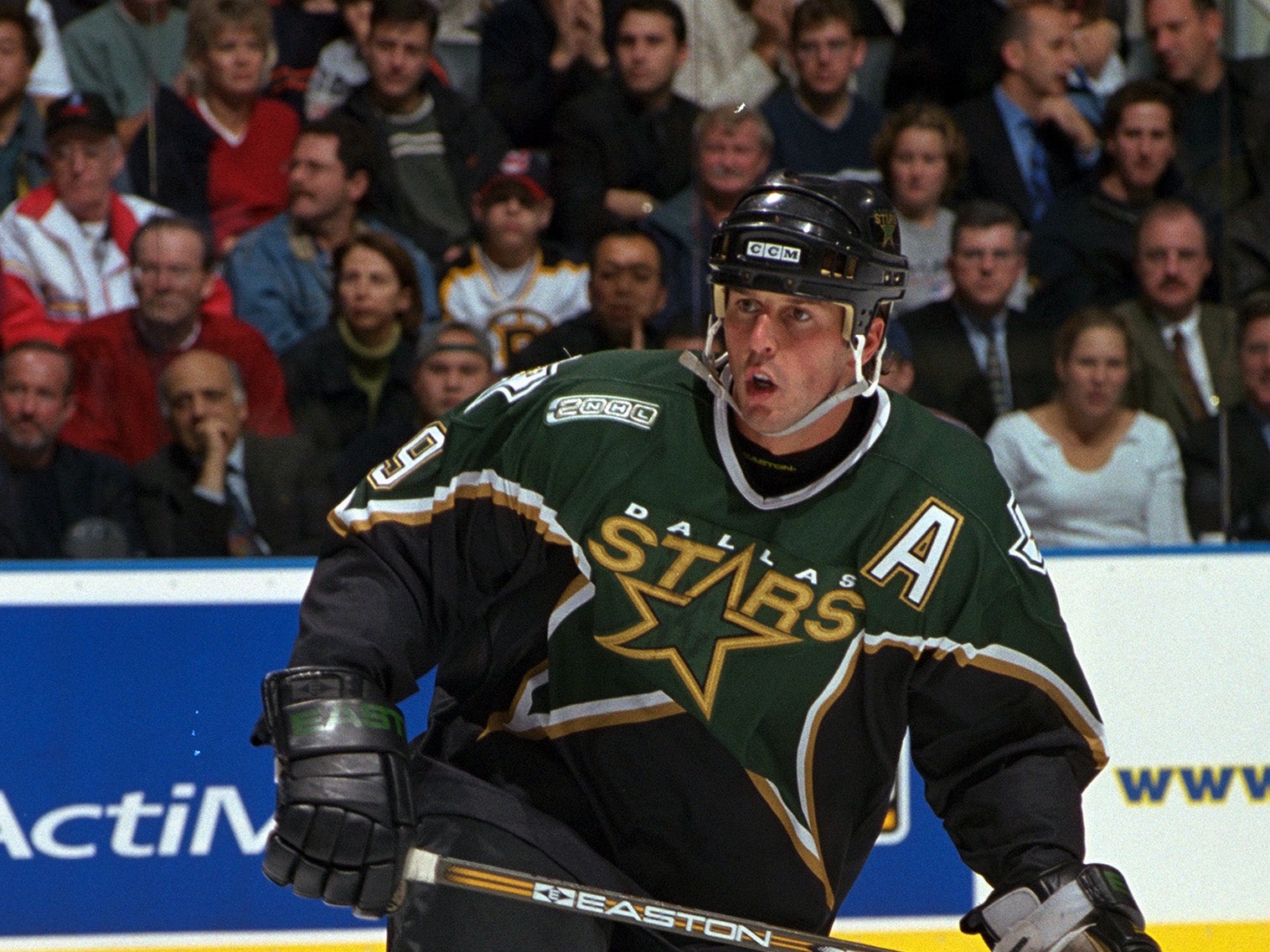 Healthy Scratched For Career Game 1500, Mike Modano Tells Spittin' Chiclets The Full Story