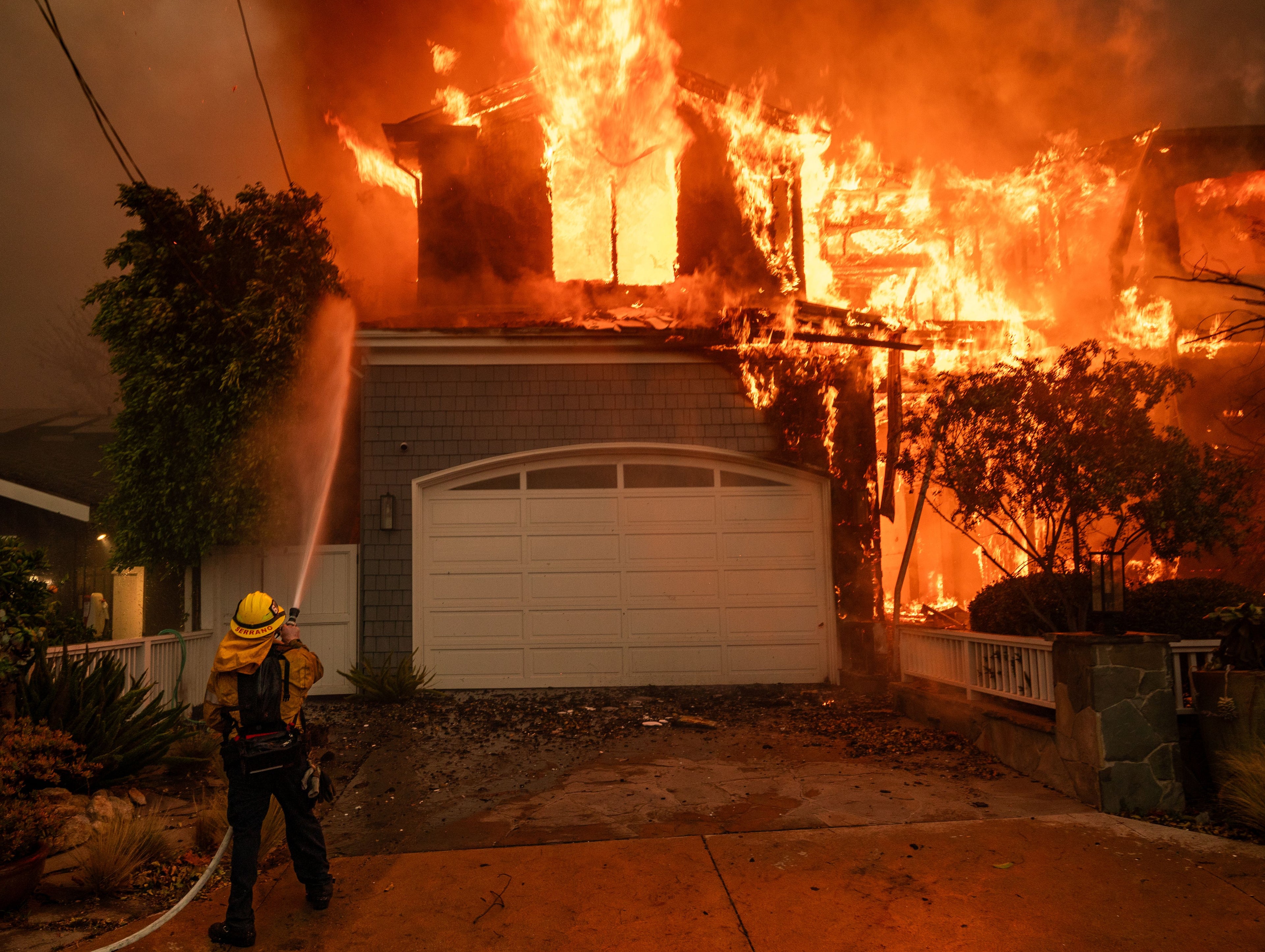 'Hurricane of Fire': Malibu Burns To The Ground As 100+ MPH Wind Gusts Explode Wildfires Around Los Angeles