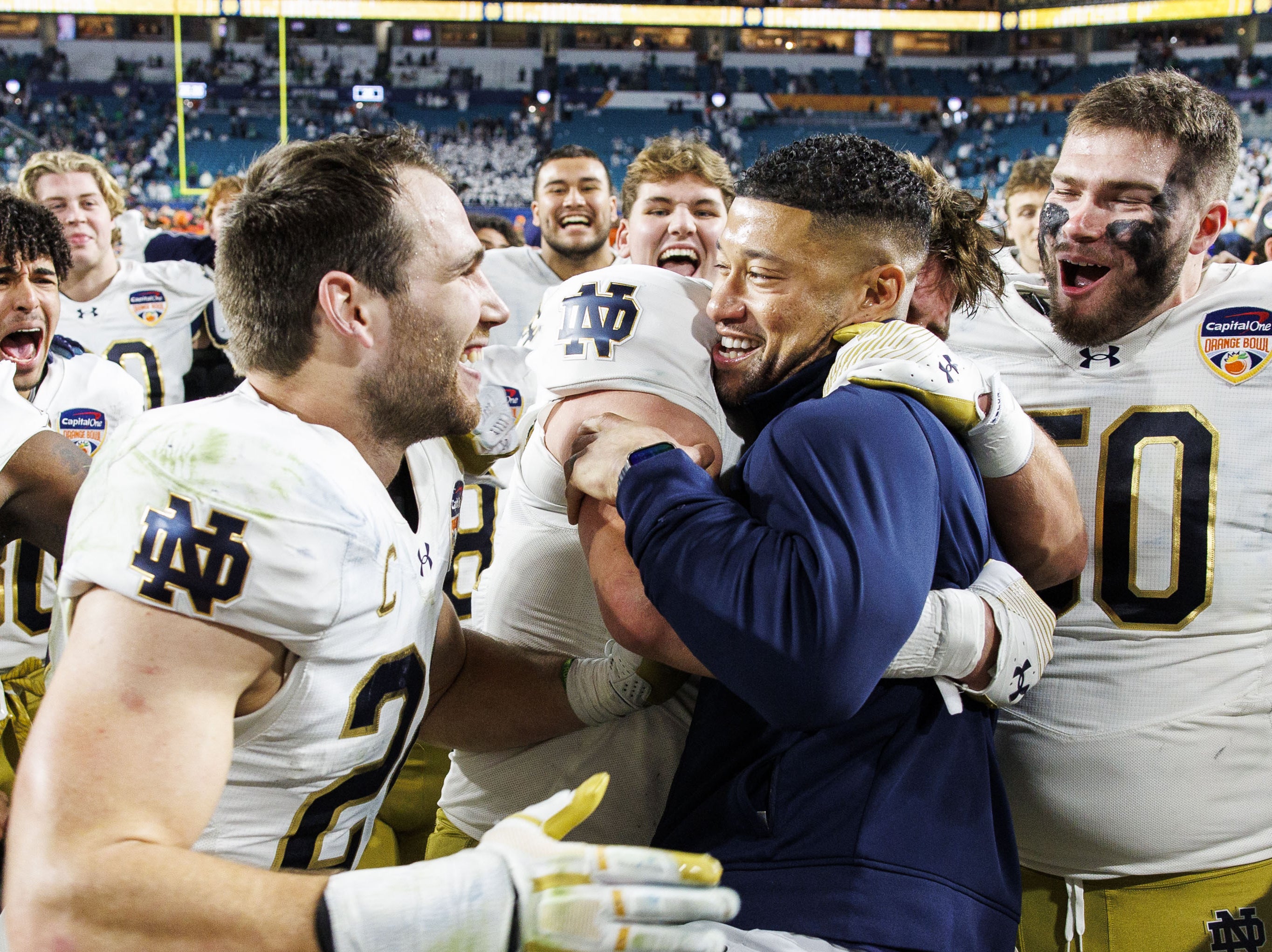 Marcus Freeman's Halftime Speech Against Penn State Has Me Ready To Run Through A Wall